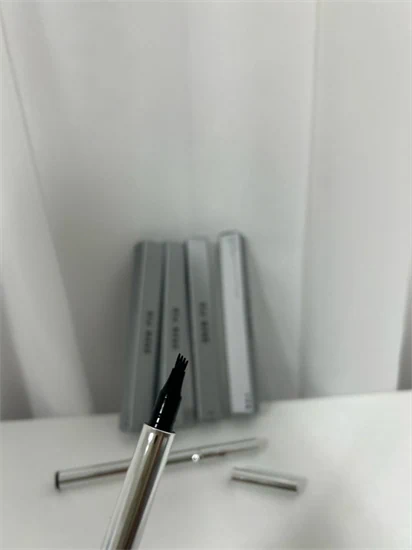 עט גבות מעאדה לזורגן